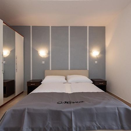 Villa Mona Apartments Ražanj Habitación foto